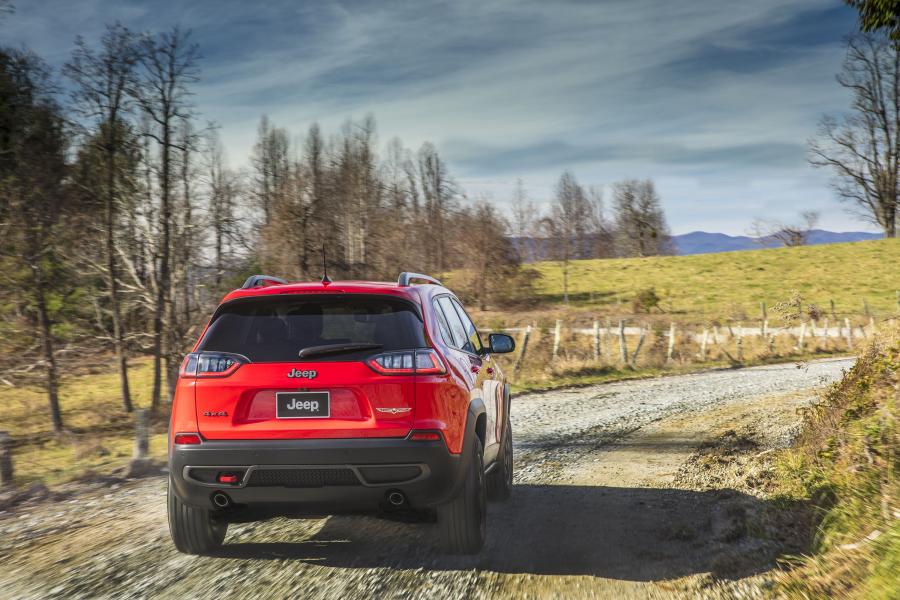  Jeep Cherokee Trailhawk (KL) 2018 года  (NA) (фото 20 из 49)